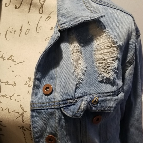 women's distressed jean jacket..size extra small - Picture 2 of 4